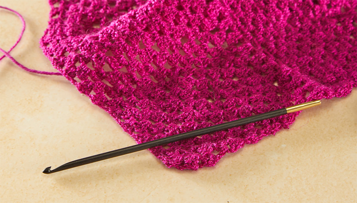 TUNISIAN CROCHET HOOKS - A BEGINNER'S GUIDE [How to Choose and Use