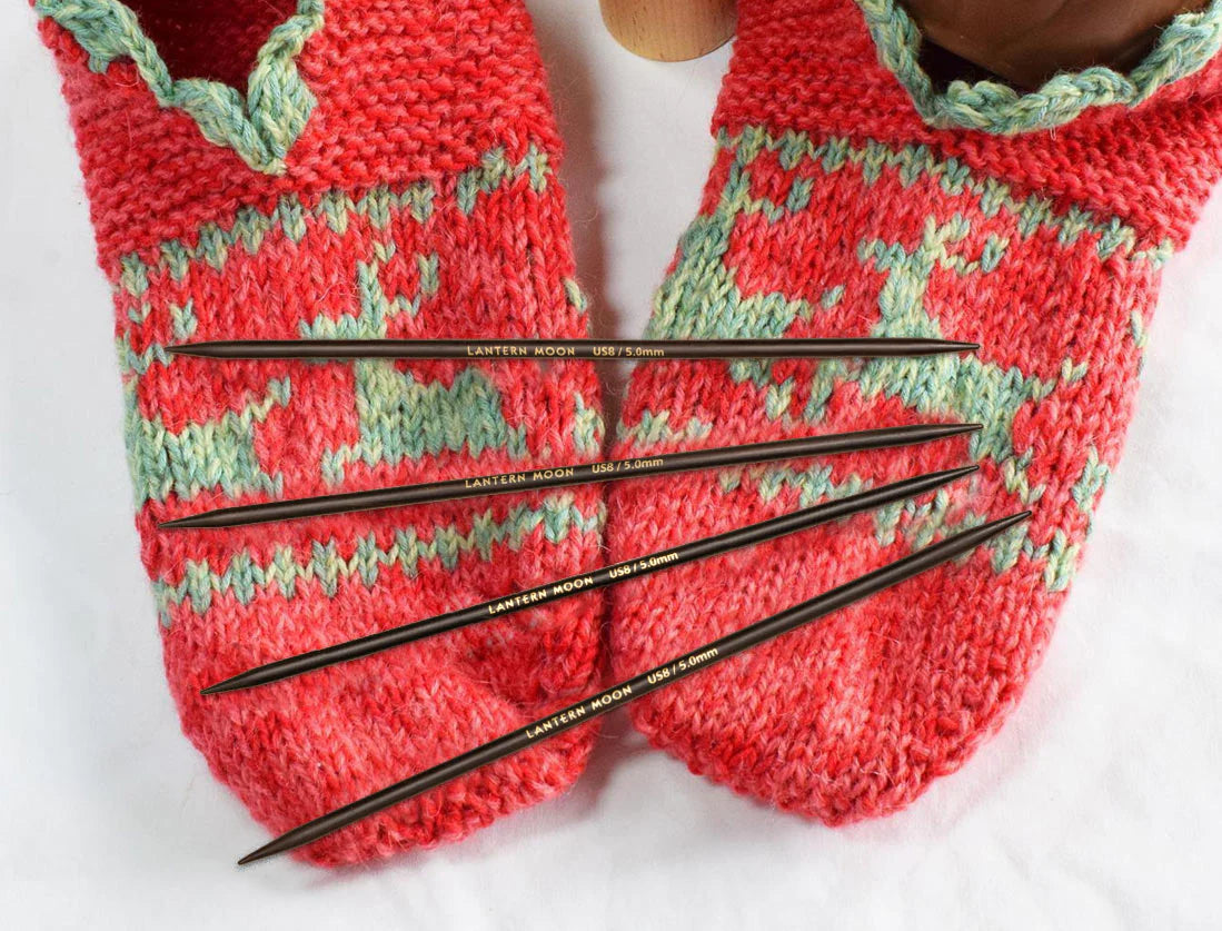 Knitting Socks on four Double Pointed Knitting Needles