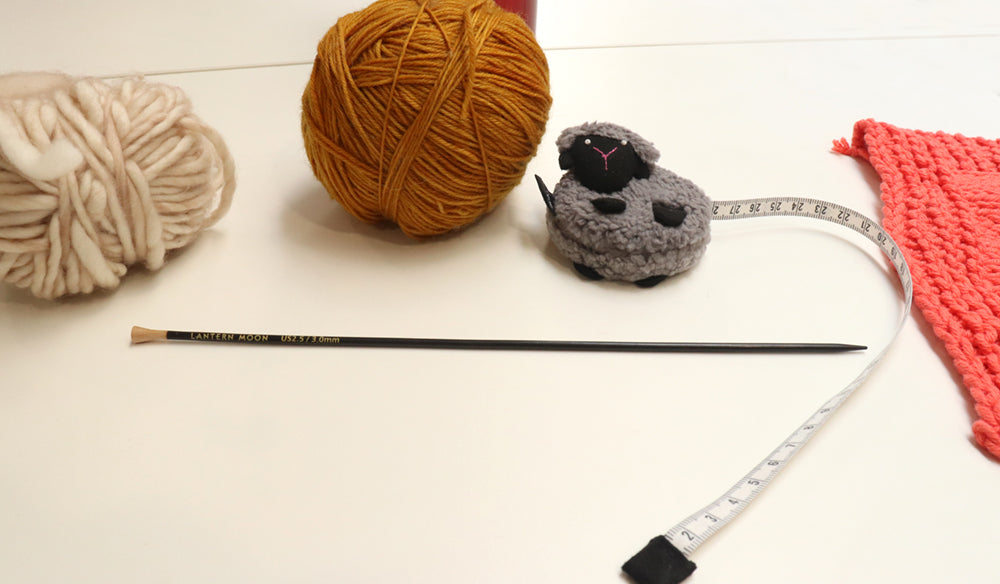 What Size Knitting Needles for Beginners? (Easy Guide) - love. life. yarn.